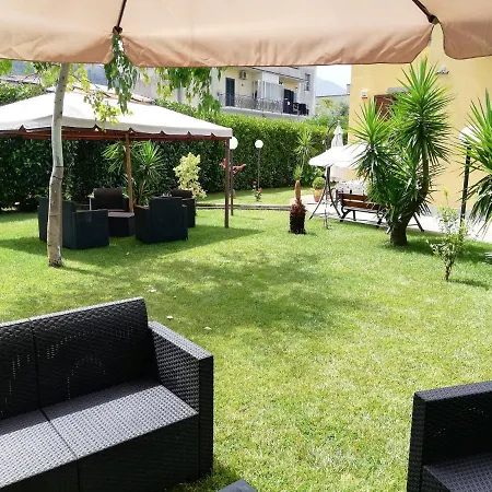Depandance Con Piscina In Uso In Esclusivo In Apartment *