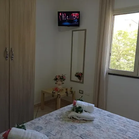 Depandance Con Piscina In Uso In Esclusivo In * Sant'Antonio Abate