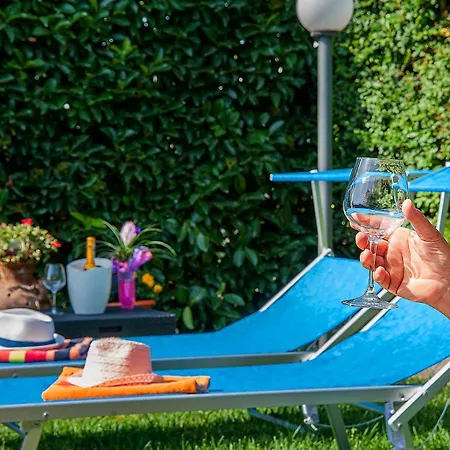 Depandance Con Piscina In Uso In Esclusivo In Apartment *